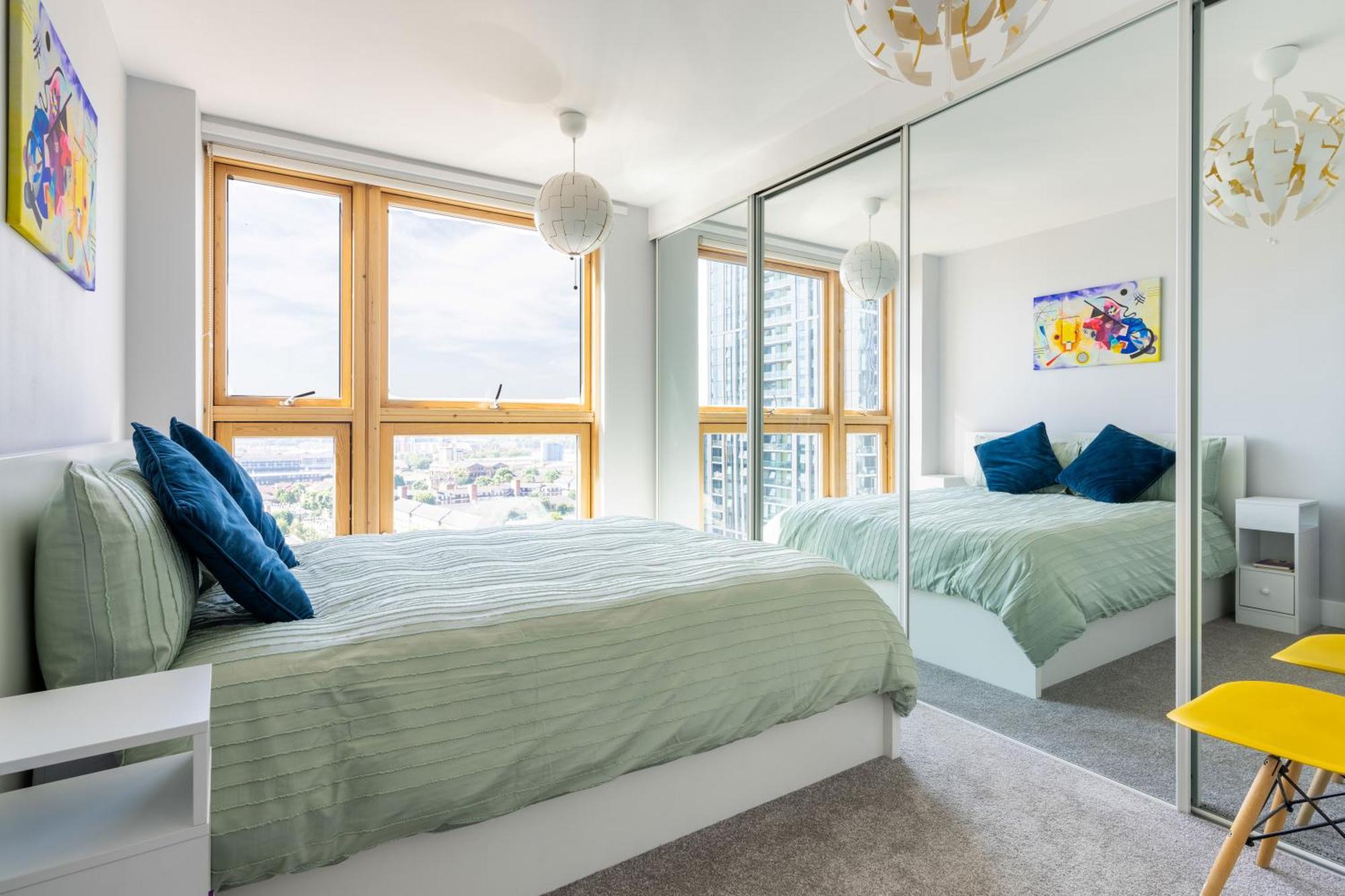 Flat In Canary Wharf With Amazing Views & Balcony Apartment London Exterior photo